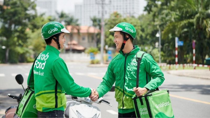 Công dân Việt Nam từ 18-60 tuổi có thể làm shipper Grabfood