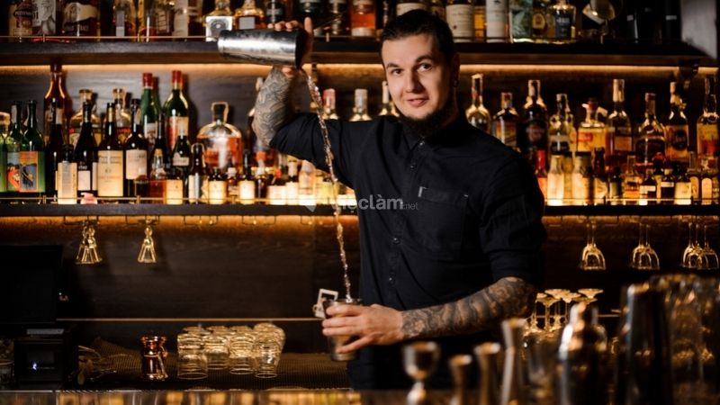 Mức lương của Bartender có thể dao động tùy thuộc nhiều yếu tố