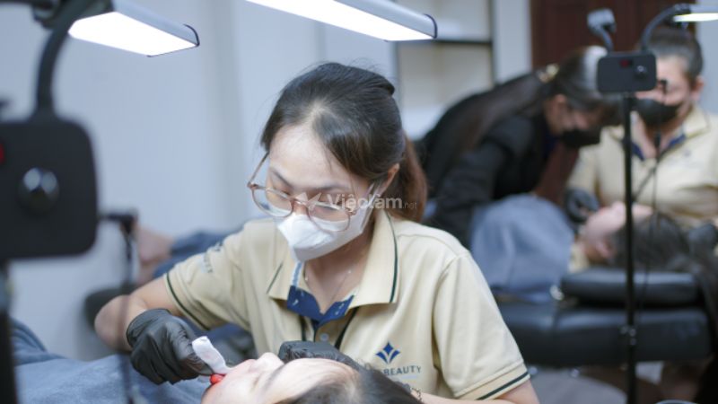 MainBeauty cam kết bảo hành tay nghề cho học viên sau khóa học - Nguồn ảnh: Sưu tầm