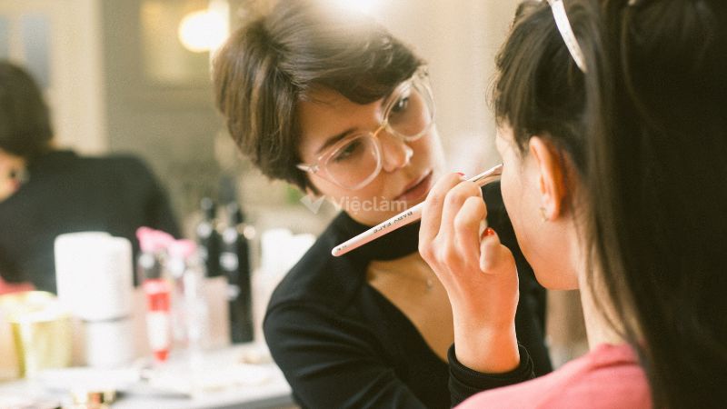 Khả năng sáng tạo chính là một dấu ấn riêng biệt, tạo sự thành công cho một Makeup Artist.