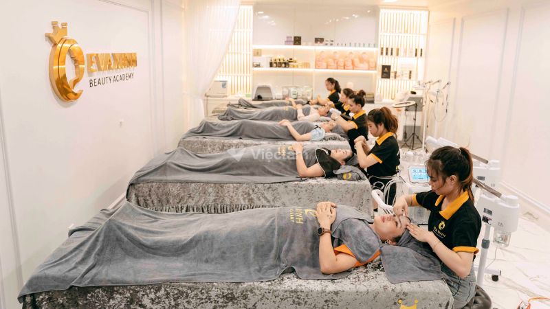 Eva Xinh Beauty Academy