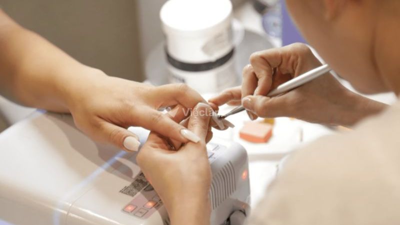 Nên học nghề gì cho nữ không bằng cấp để có thu nhập cao? Nghề làm nail