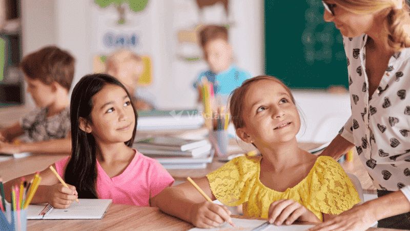 Trợ giảng là gì? Các kỹ năng cần có của một trợ giảng Trợ giảng cho các trung tâm