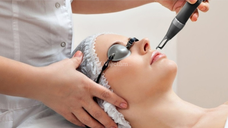 Học spa bao lâu ra nghề? Thời gian đào tạo và lộ trình thăng tiến Chuyên viên chăm sóc da