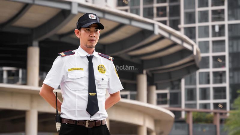 Top 8 các nghề lao động phổ thông lương ổn định, không cần kinh nghiệm Làm bảo vệ