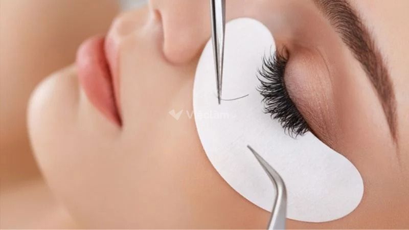 Học nối mi bao nhiêu tiền? Cần trang bị gì khi học nối mi? Thu nhập của kỹ thuật viên nối mi ra sao