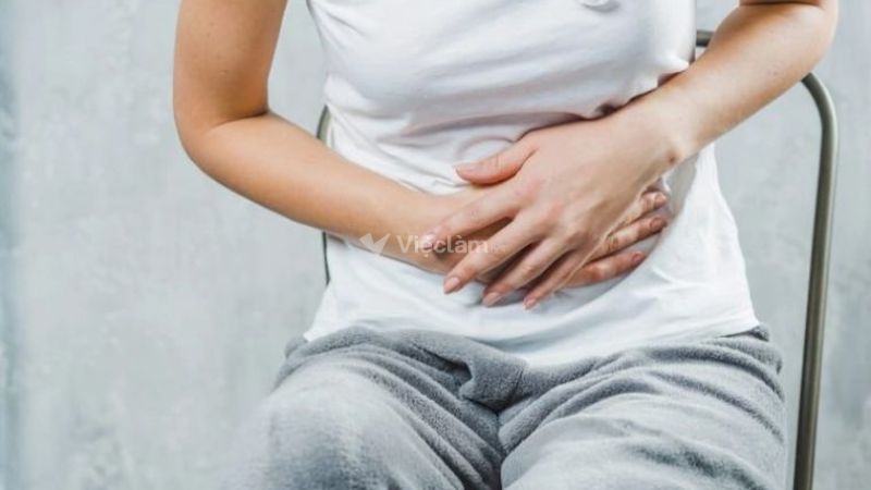 Tác hại của nghề làm tóc? Liệu có đáng để bạn theo đuổi Vào giờ cao điểm, thợ tóc phải làm việc liên tục nên thường phải bỏ bữa