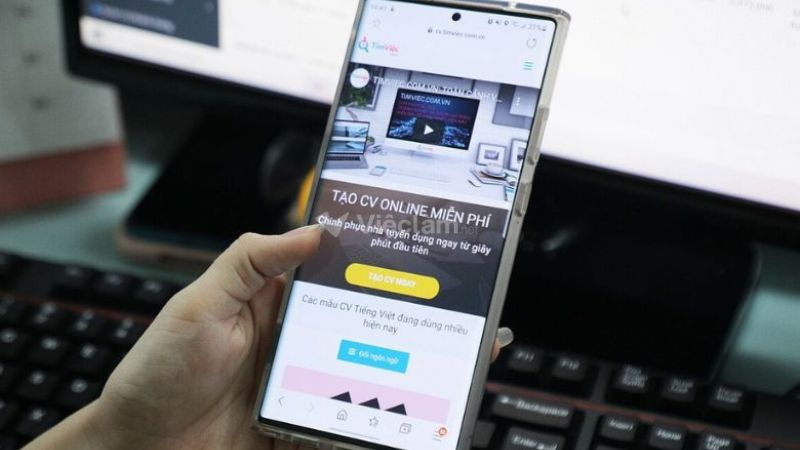 Bước đầu tiên trong cách làm CV xin việc trên điện thoại là chuẩn bị thông tin trước thật kỹ lưỡng