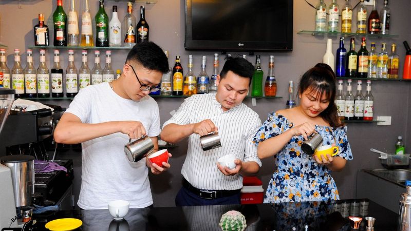 10+ nơi học pha chế Đà Nẵng uy tín, đảm bảo chất lượng nên biết Vì sao nên học pha chế bài bản trước khi mở quán cafe?