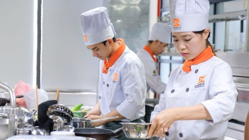 Top 11 địa chỉ học nấu ăn ở Hà Nội chất lượng, đáng để học Danh sách dạy học nấu ăn ở Hà Nội