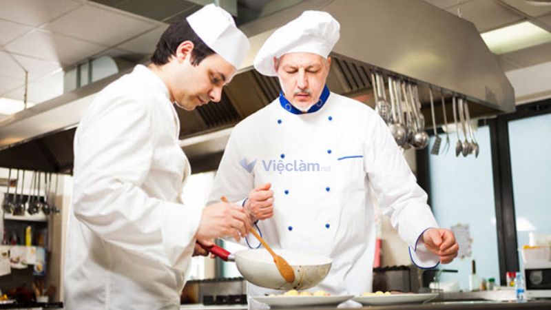 Hướng dẫn cách viết mục tiêu nghề nghiệp bếp trong CV Bếp trưởng là vị trí then chốt trong nhà hàng