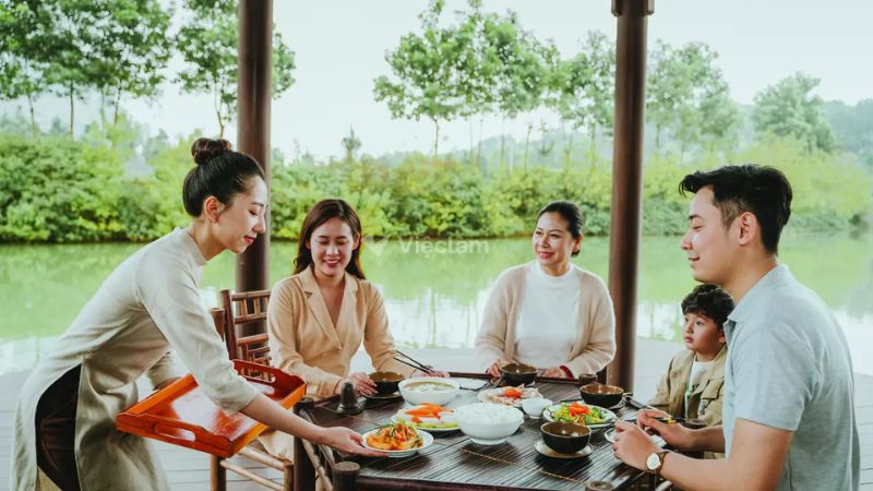 Hospitality là ngành gì? Cơ hội nghề nghiệp của ngành Hospitality Đây là lĩnh vực phục vụ nhu cầu ăn uống
