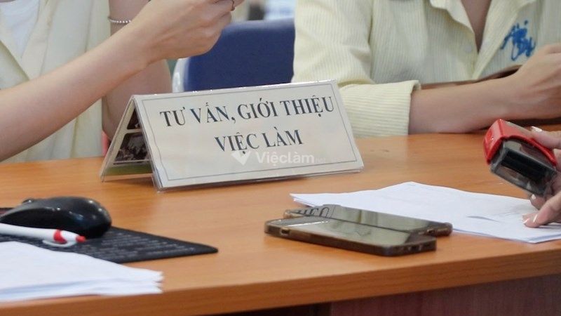 Trung tâm giới thiệu việc làm là gì? Trường hợp cần đến trung tâm giới thiệu việc làm Ưu và nhược điểm khi tìm việc làm tại trung tâm giới thiệu việc làm