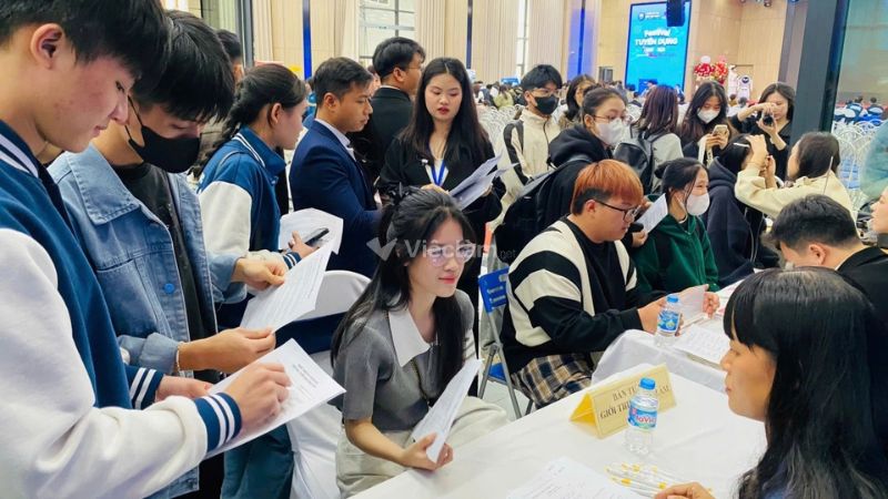 Trung tâm giới thiệu việc làm là gì? Trường hợp cần đến trung tâm giới thiệu việc làm Nhiệm vụ và quyền hạn của trung tâm giới thiệu việc làm