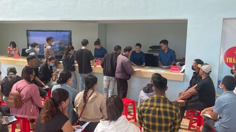 Bộ phận tiếp nhận hồ sơ và tư vấn cho người lao động tại TTDVL Đắk Lắk (Nguồn: Internet)