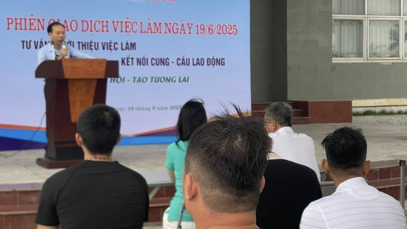 Danh sách các trung tâm giới thiệu việc làm Nam Định và thông tin liên hệ Trung tâm Dịch vụ việc làm Nam Định tổ chức phiên giao dịch việc làm
