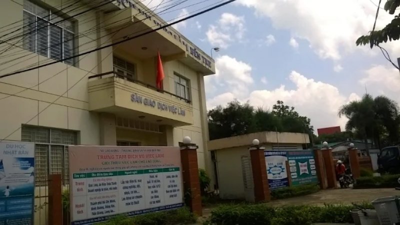 Danh sách các trung tâm giới thiệu việc làm Bến Tre và thông tin liên hệ Cổng trụ sở trung tâm giới thiệu việc làm tại Bến Tre