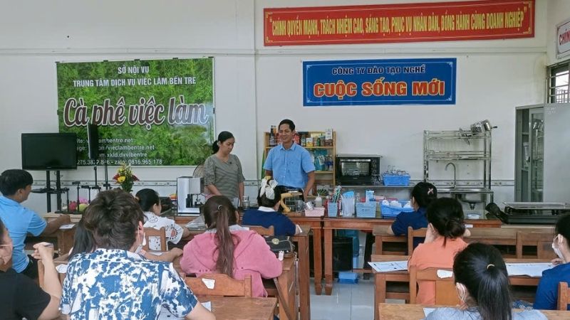 Danh sách các trung tâm giới thiệu việc làm Bến Tre và thông tin liên hệ Trung tâm dịch vụ việc làm Bến Tre tổ chức Cà phê việc làm