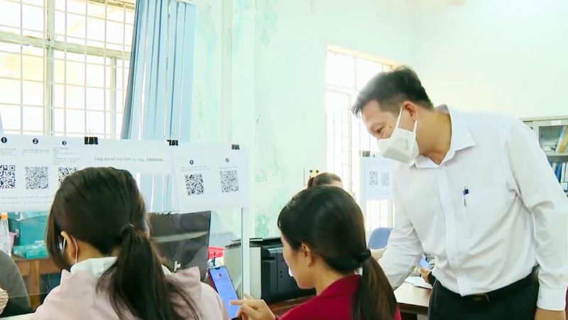 Trung tâm Giới thiệu Việc làm Bình Phước có trách nhiệm tư vấn việc làm cho người lao động