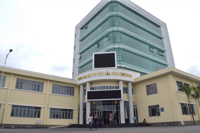 Địa chỉ các trung tâm giới thiệu việc làm Bình Dương và thông tin liên hệ Hình ảnh trung tâm giới thiệu việc làm tại Bình Dương (Nguồn: Trung tâm giới thiệu việc làm Bình Dương)