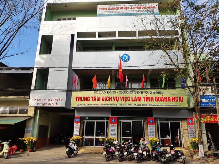 Trụ sở chính Trung tâm giới thiệu việc làm Quãng Ngãi (Nguồn: Mytour.vn)