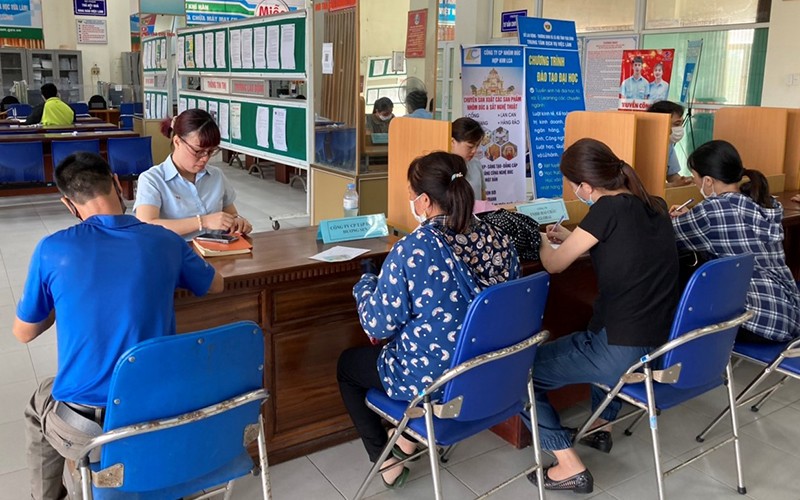 Trung tâm giới thiệu việc làm Thái Bình hỗ trợ người lao động tư vấn việc làm (Nguồn: consosukien.vn)