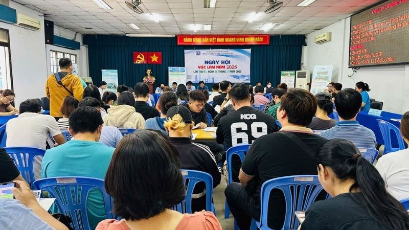 Trung tâm Giới thiệu việc làm TPHCM tổ chức Ngày hội Việc làm. 