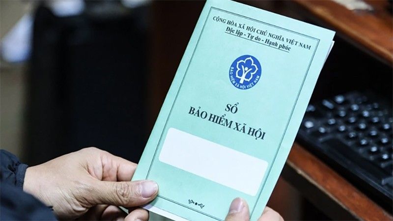 Người dân có thể điều chỉnh thông tin trên sổ BHXH tại BHXH huyện Mỹ Đức (Nguồn: Báo aFamyli)