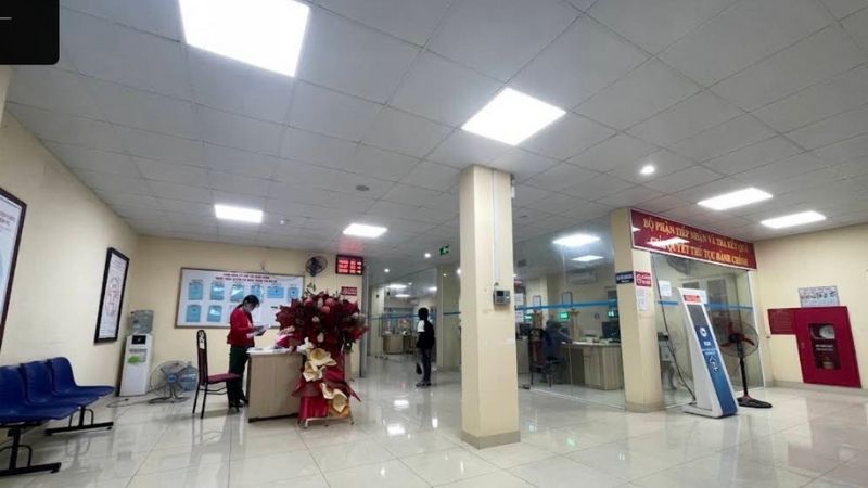 Bảo hiểm xã hội huyện Thanh Oai: Địa chỉ và thông tin liên hệ Người dân đến trực tiếp cơ quan bảo hiểm xã hội Thanh Oai để làm thủ tục (Nguồn: Google maps)