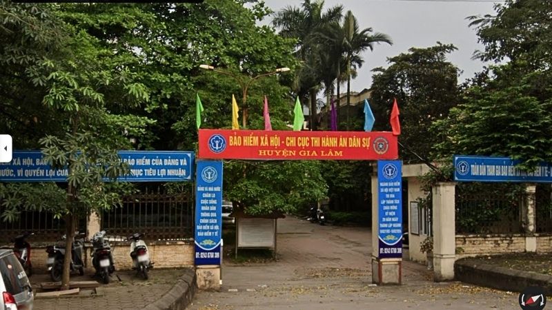 Cổng chính cơ quan Bảo hiểm xã hội Cơ sở Gia Lâm